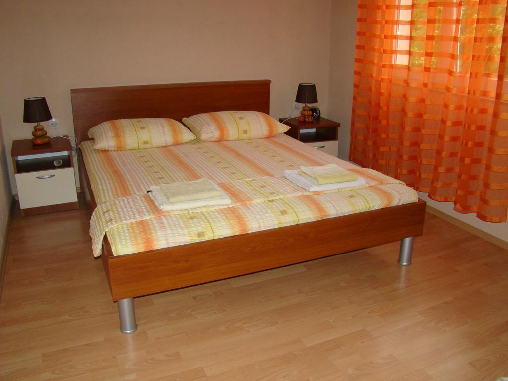 Apartments Buturic Sali Cameră foto
